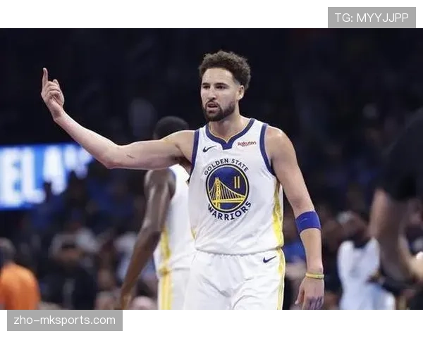 NBA常规赛中东契奇三次拿下40+高分，里夫斯表现抢眼