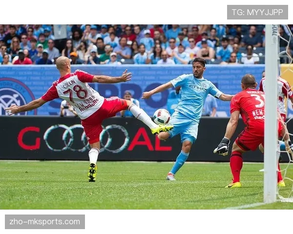 美职联总决赛现场观众爆满 足球市场在美国持续扩大